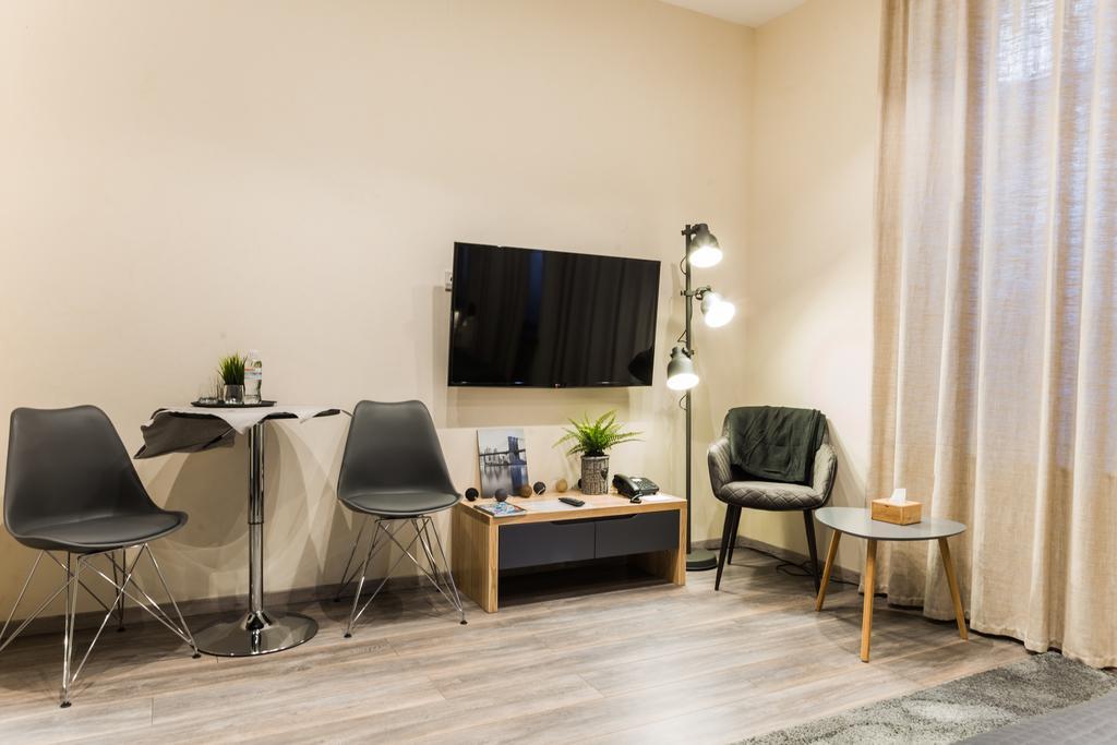 Malon Apartments Odessa Eksteriør billede