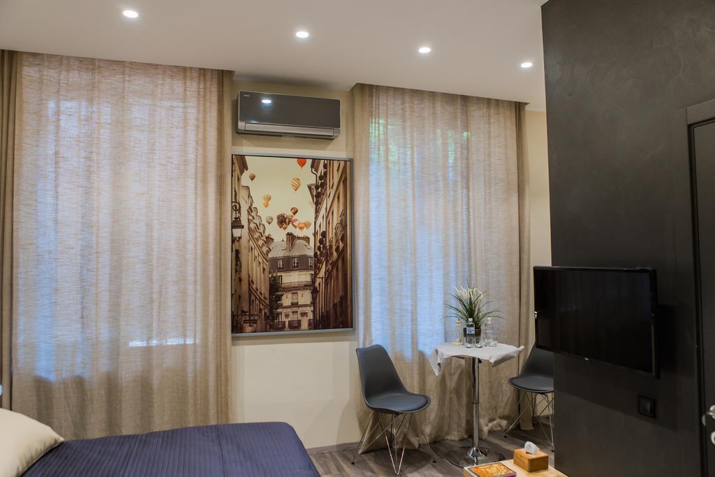 Malon Apartments Odessa Eksteriør billede